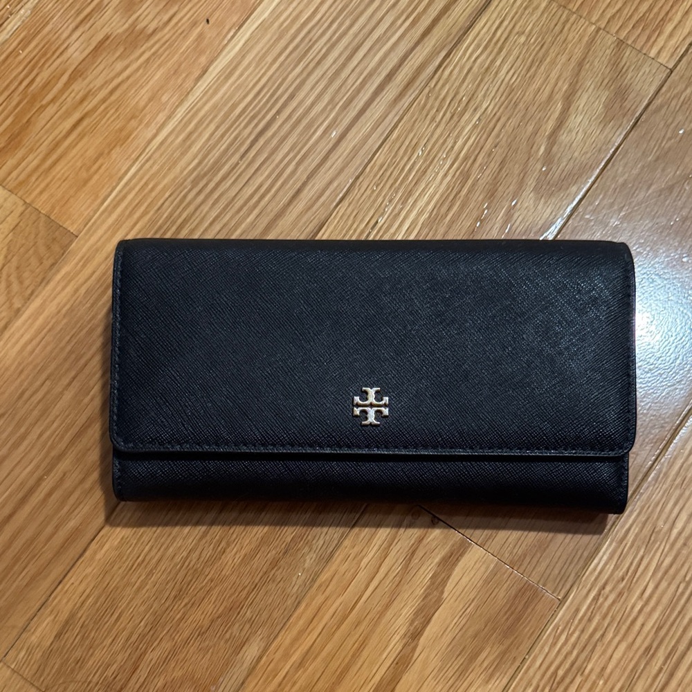 Tory Burch Black Leather Wallet